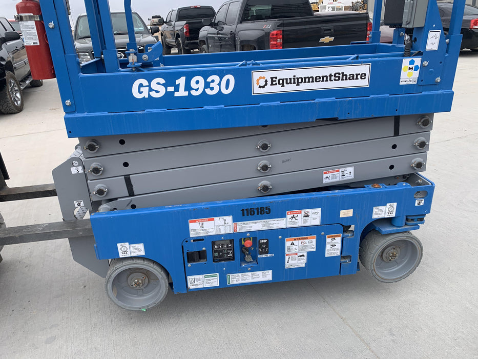 2020 Genie GS-1930 Solid Non Marking Tires, Beacon, Folding rails with half height swing gate