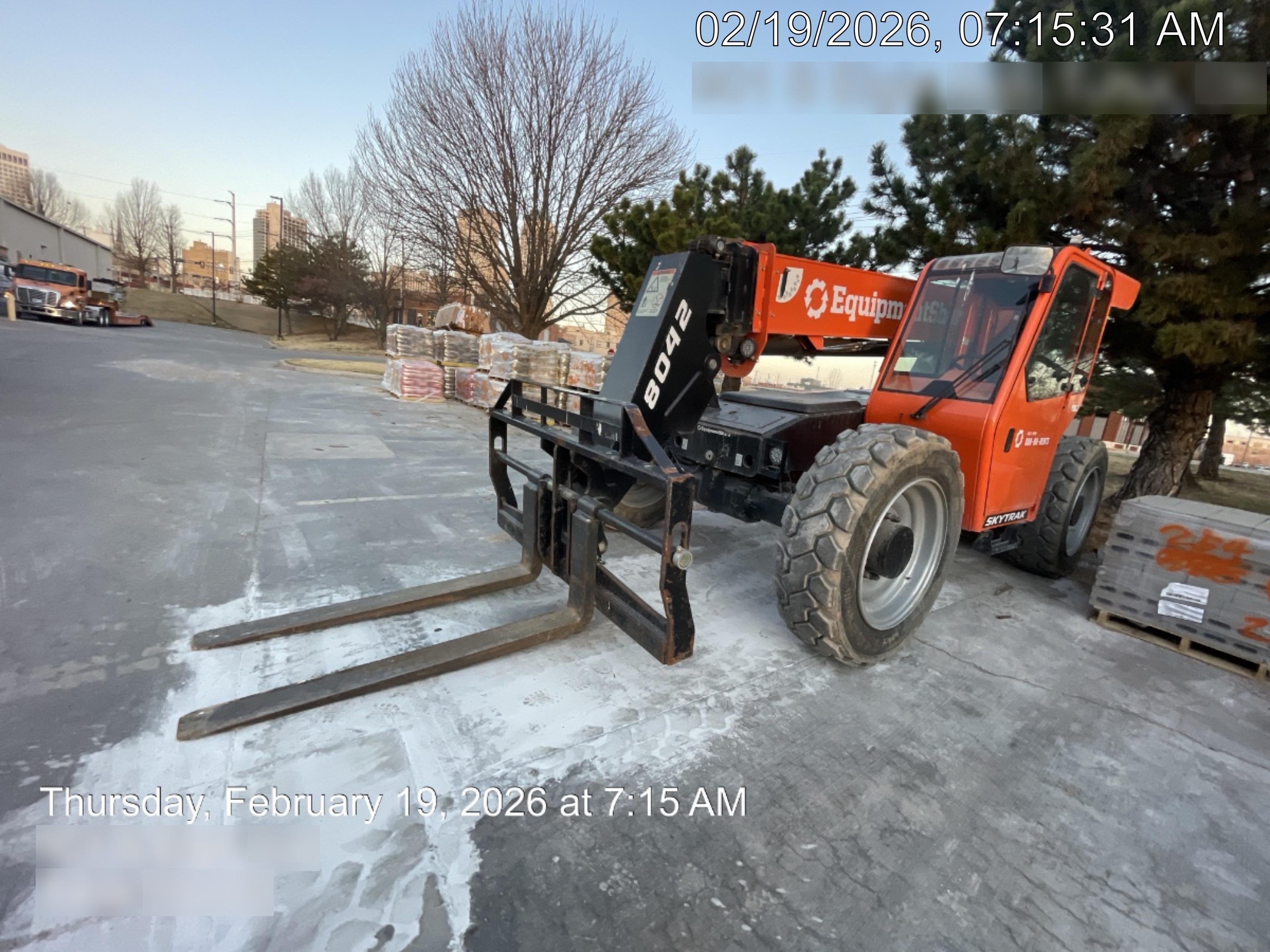 2023 SKYTRAK 8042