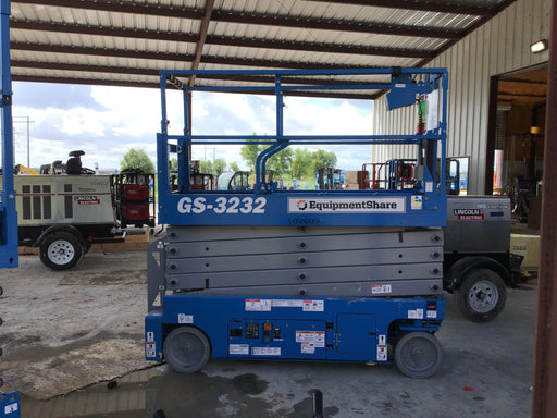 2020 Genie GS-3232 Standard, Folding half height swing gate, 800W Inverter