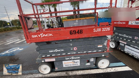 2018 Skyjack SJIII-3226 Skyjack SJIII3226 Scissor Lift w/Trojan Batteries