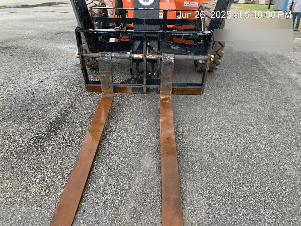 2021 SKYTRAK 10054