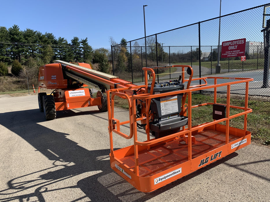2021 JLG 600S