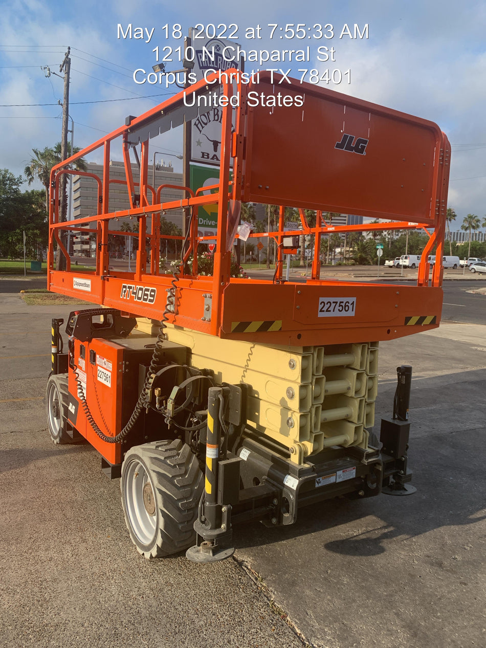 2022 JLG RT4069