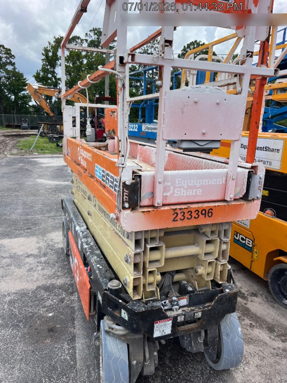 2022 JLG ES2632