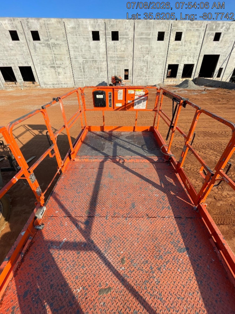 2022 JLG 4394RT