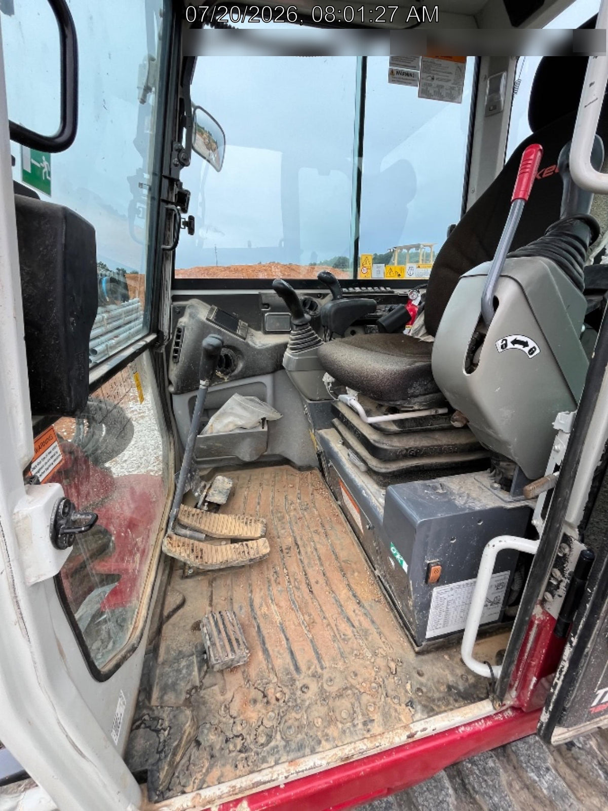 2023 TAKEUCHI TB250-2CR