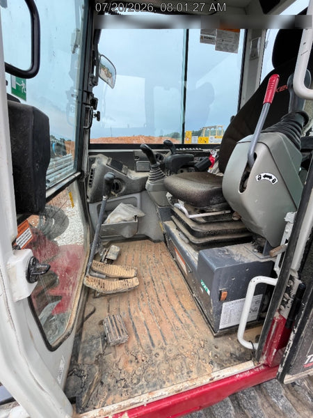 2023 TAKEUCHI TB250-2CR