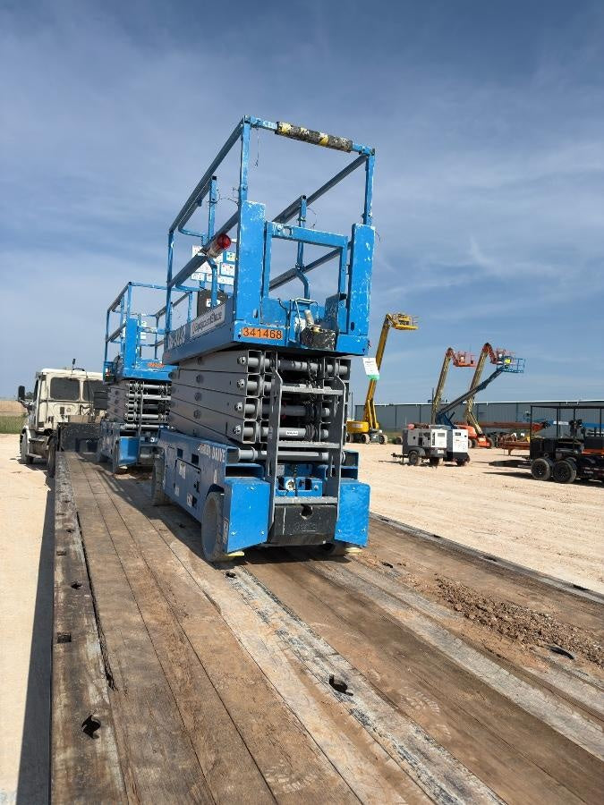 2023 GENIE GS-3232