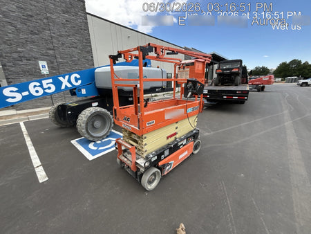 2021 JLG ES1932