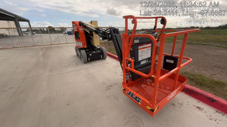 2025 JLG E300AJP