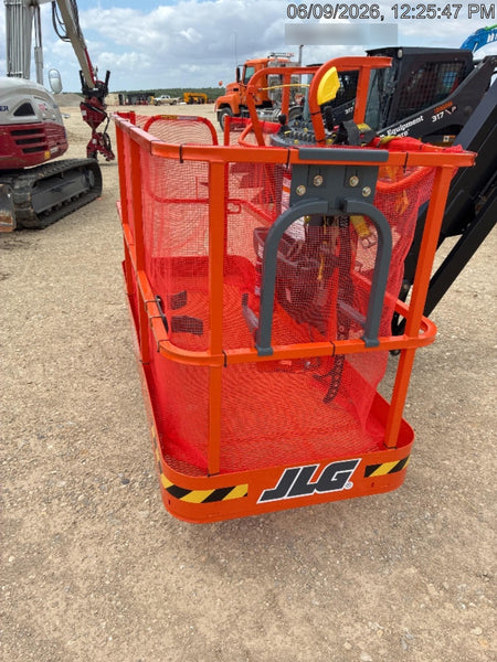 2026 JLG 600AJ