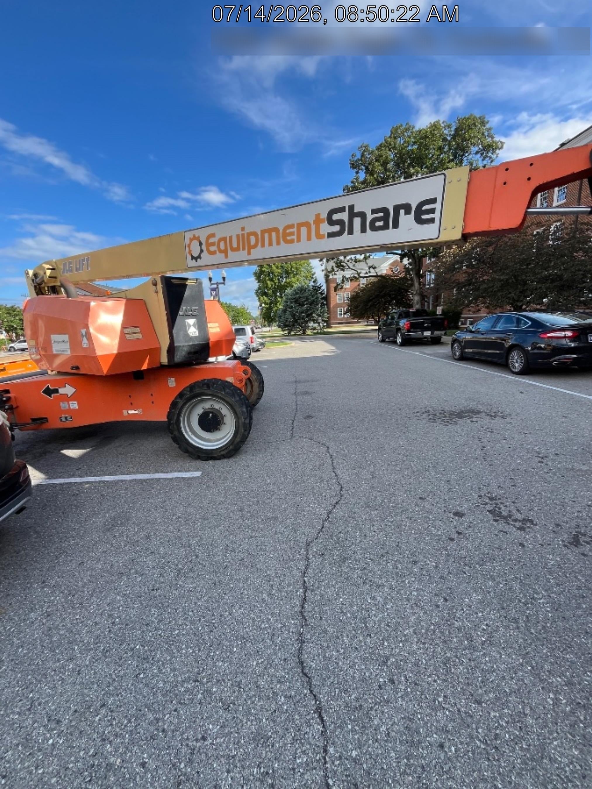 2019 JLG 800AJ