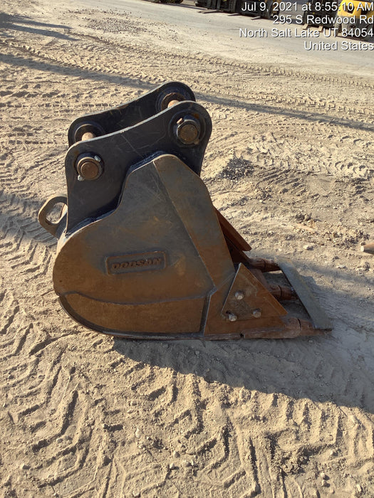 2020 DOOSAN 24" Bucket-Doosan