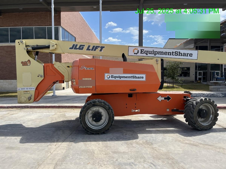 2019 JLG 800AJ