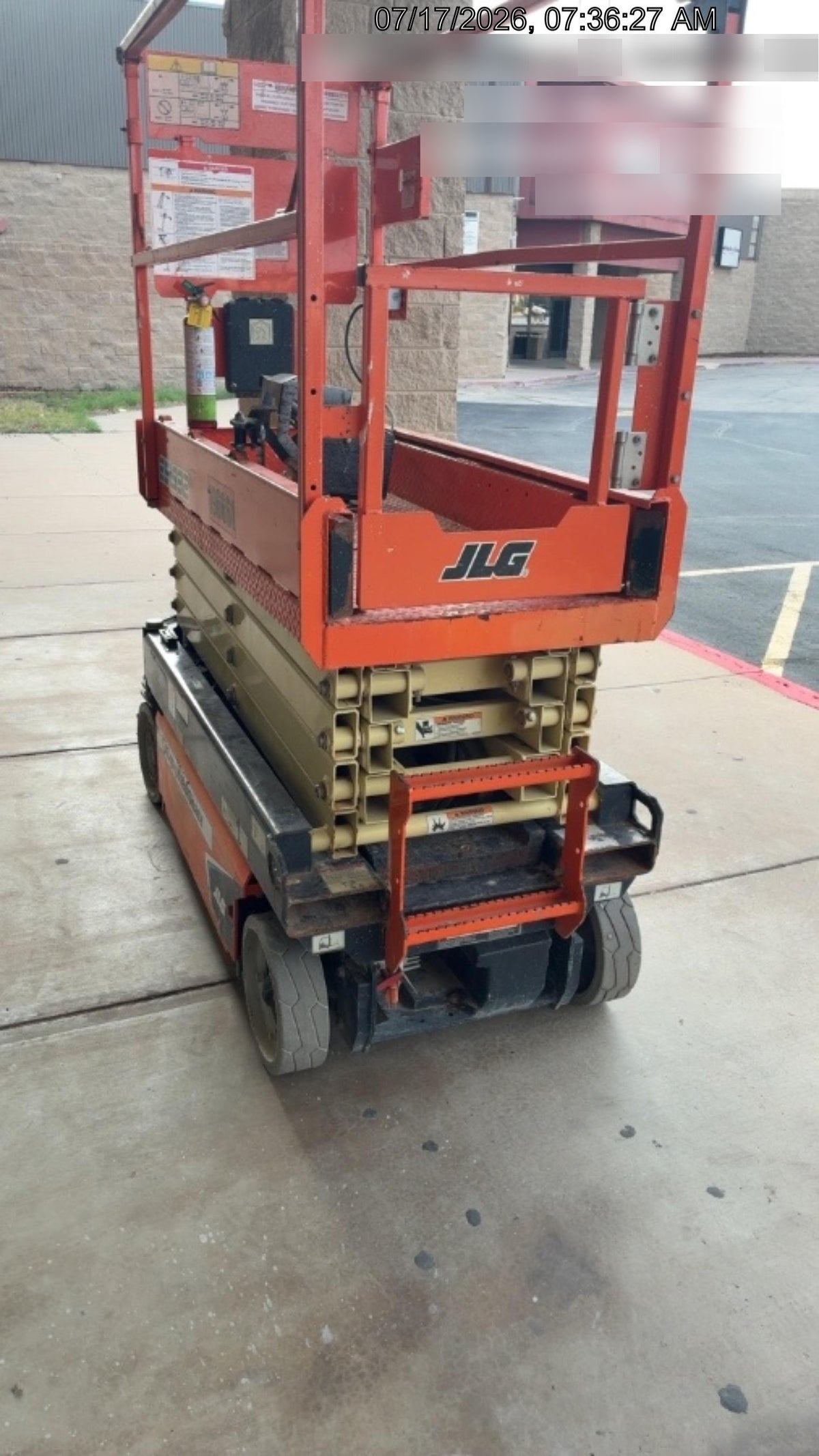 2022 JLG ES1932