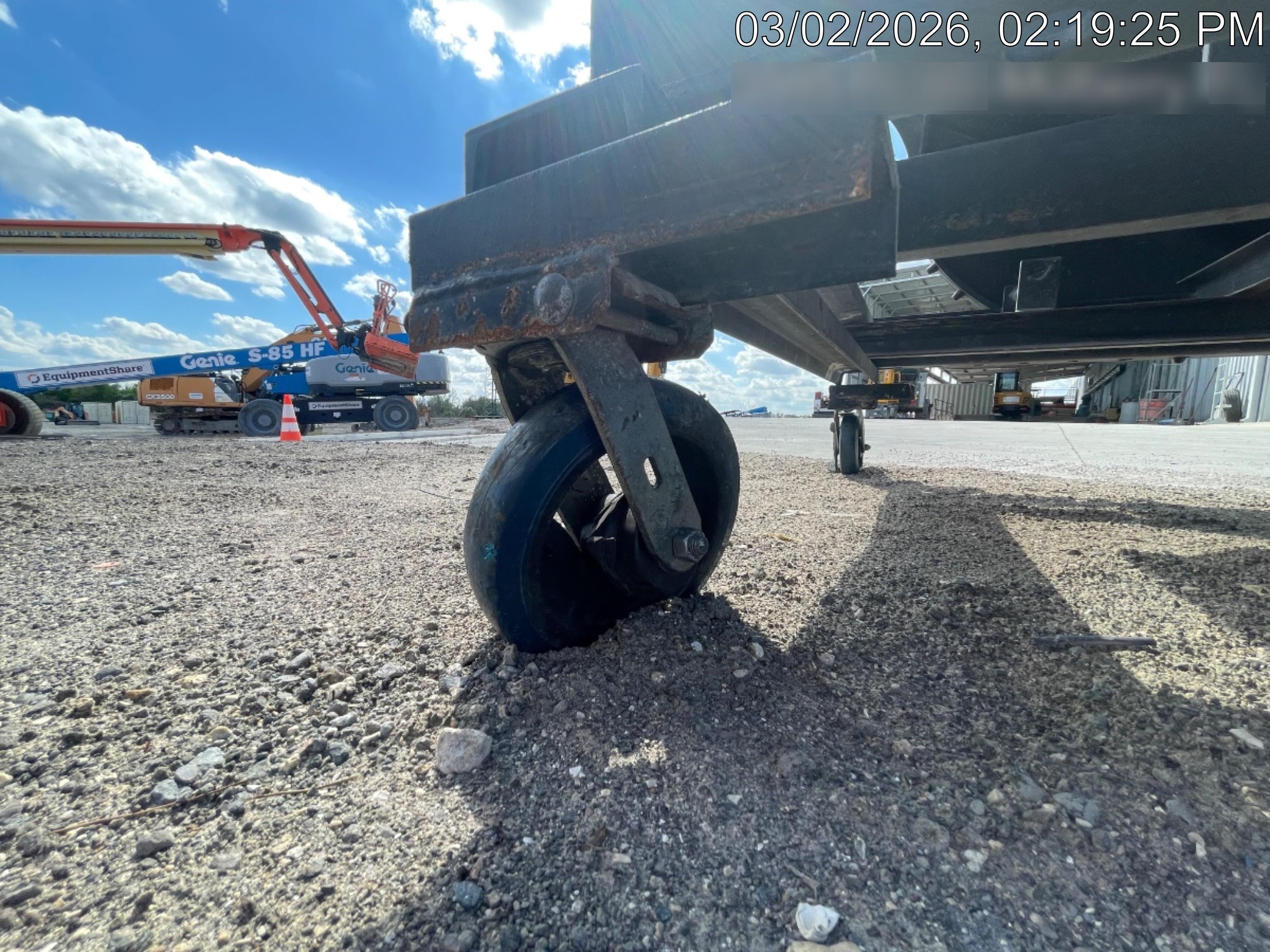 2025 STAR INDUSTRIES M-1820 - Self-Dump Hopper