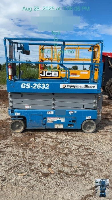 2020 Genie GS-2632 Standard, Folding half height swing gate