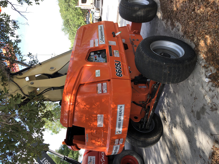 2019 JLG 660SJ