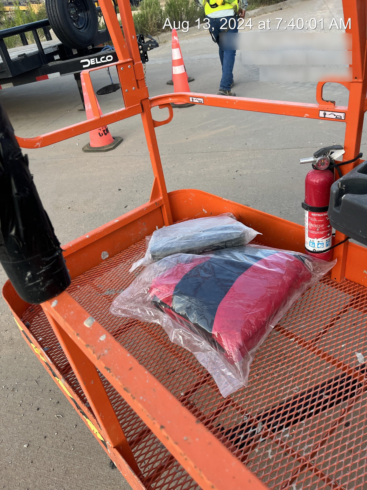 2023 JLG 600S