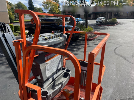2024 JLG E400AJP Narrow