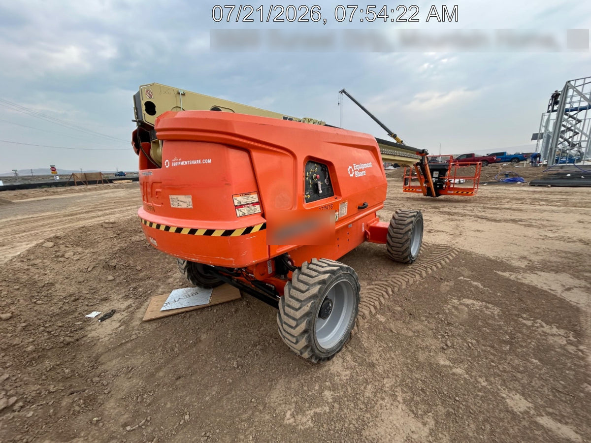 2022 JLG 660SJ