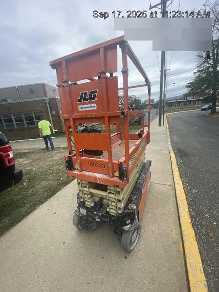 2021 JLG ES1932