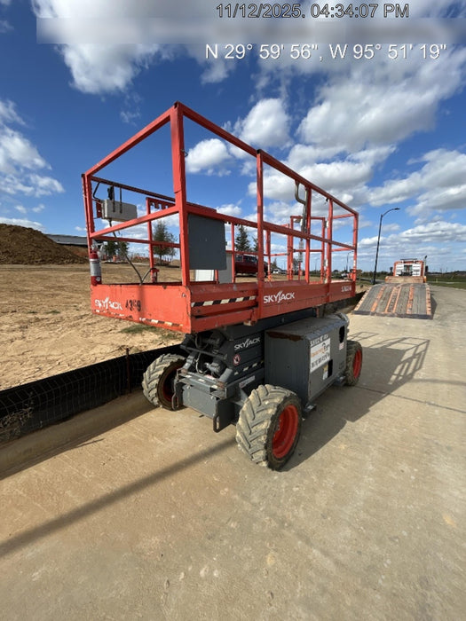 2017 SKYJACK SJ6832 RT