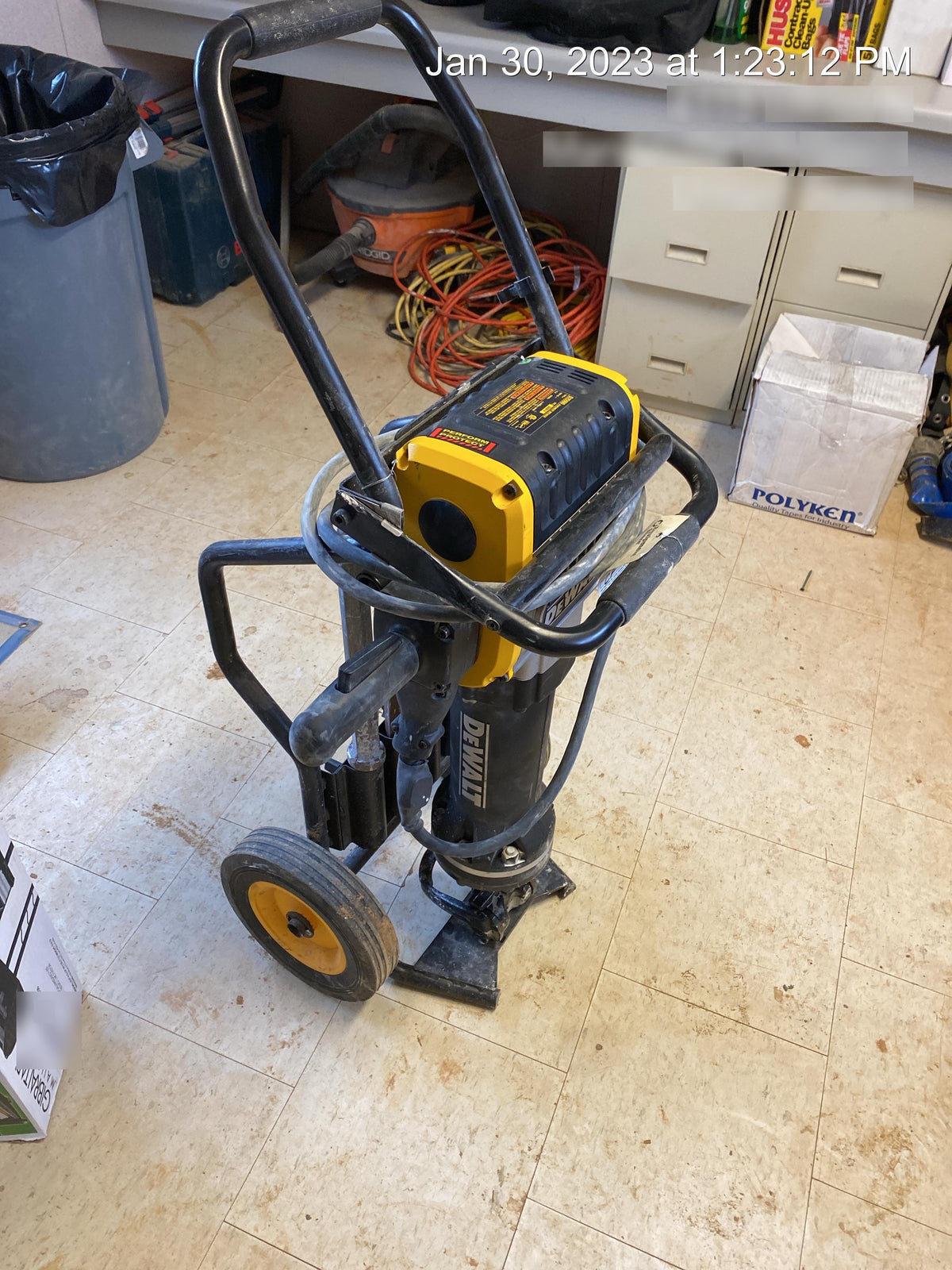 2020 DEWALT D25980K