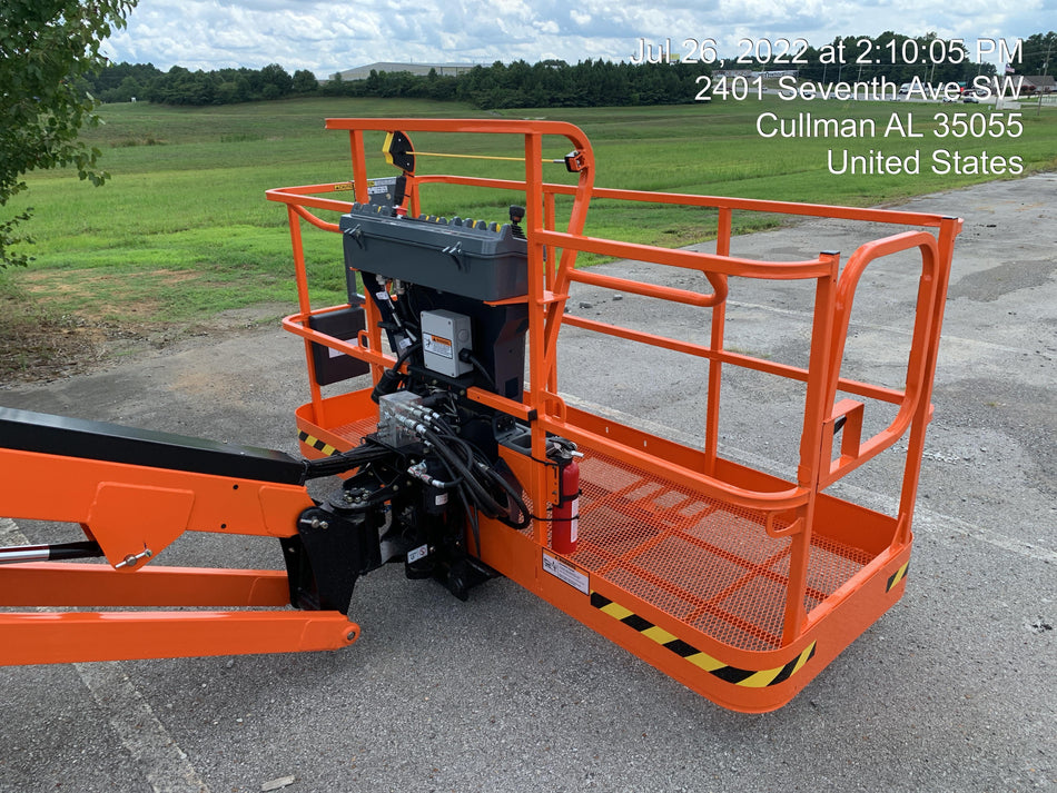 2022 JLG 660SJ