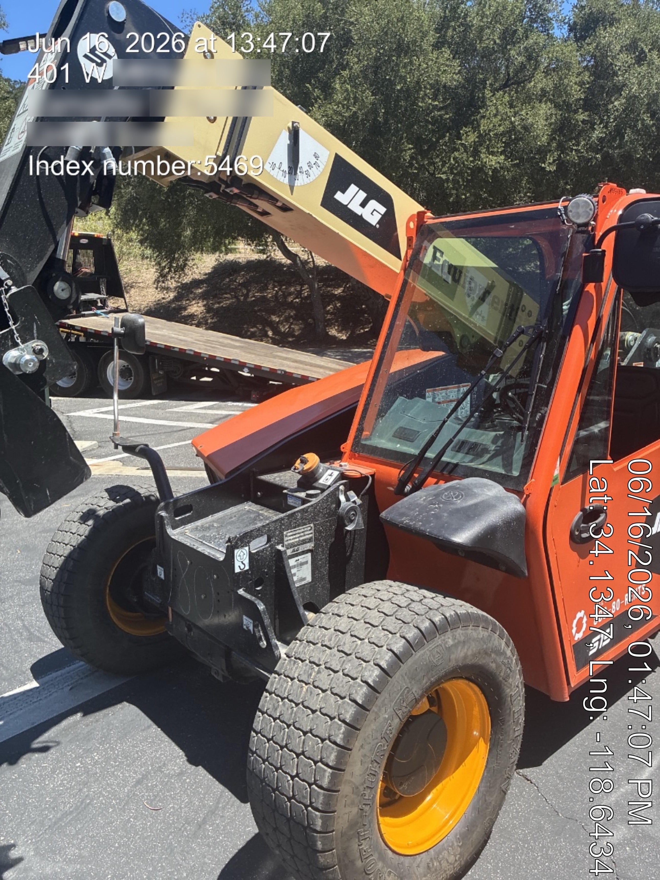 2025 JLG 519