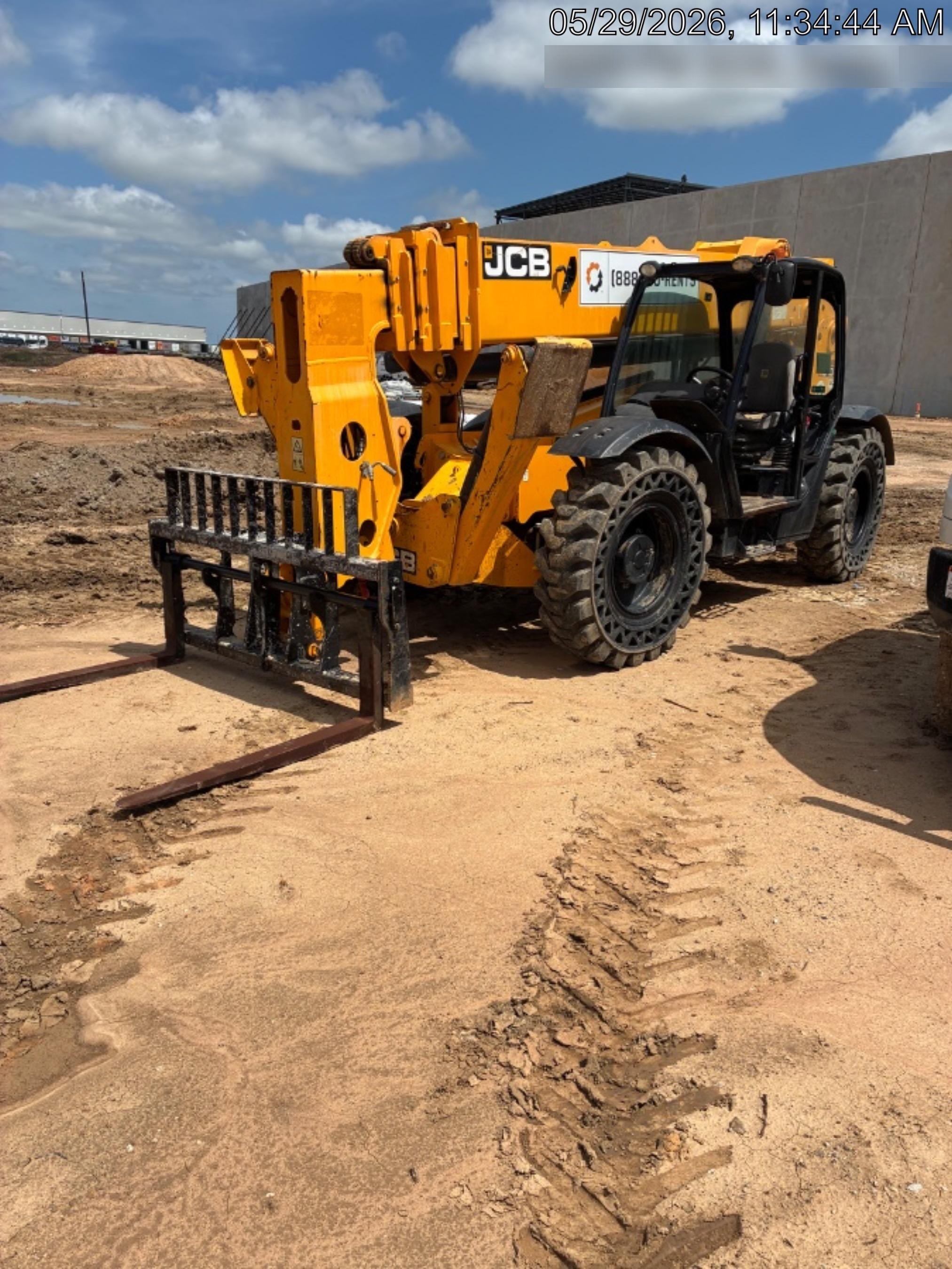 2022 JCB 510-56