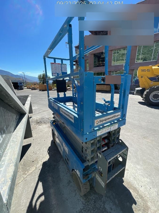 2020 Genie GS-1930 Solid Non Marking Tires, Beacon, Folding rails with half height swing gate, 800W Inverter