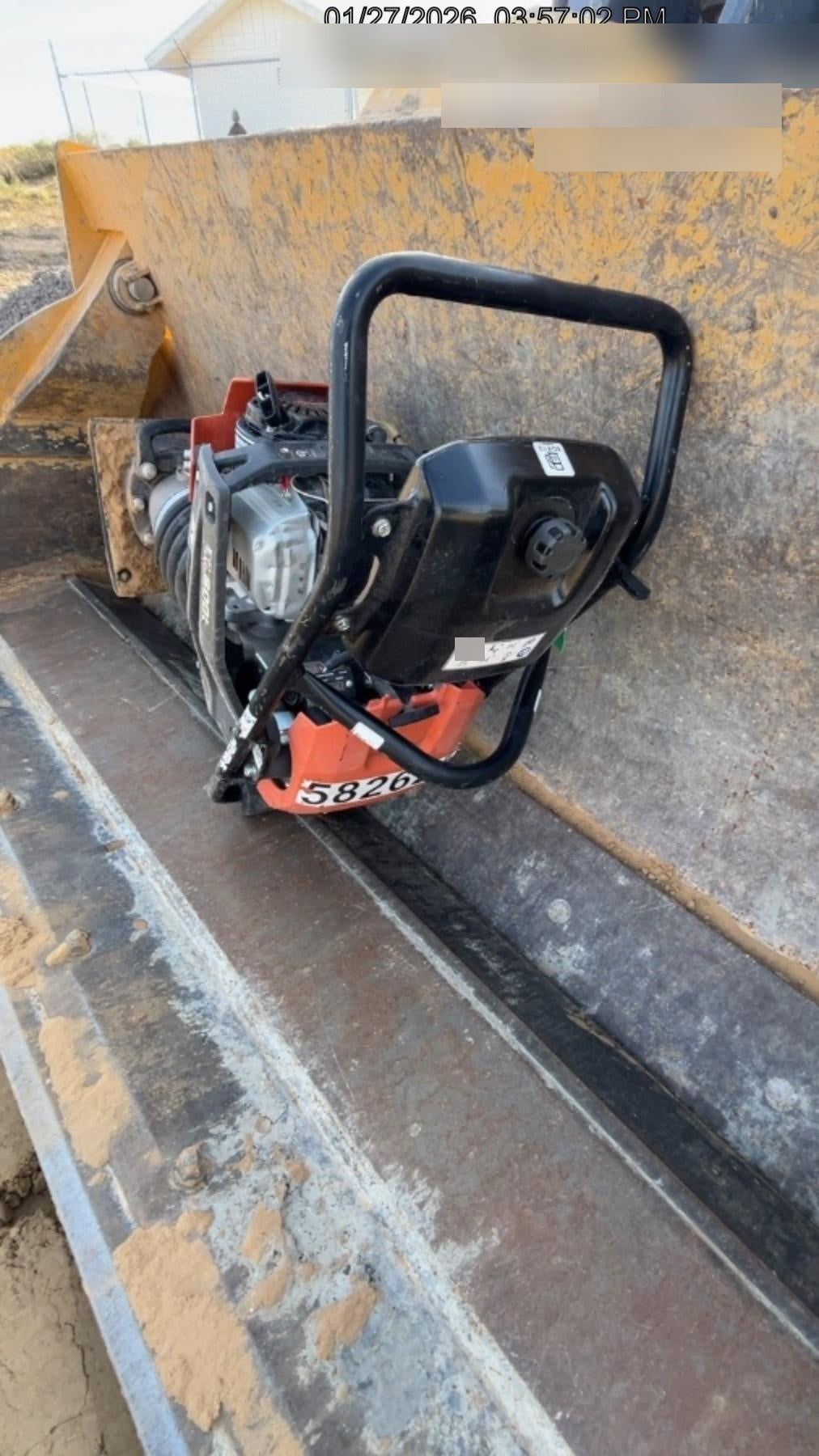 2025 HUSQVARNA LT6005
