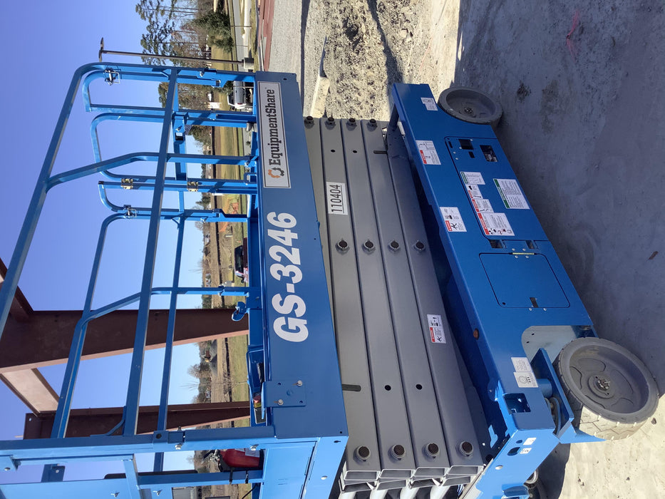 2020 Genie GS-3246 Standard, Folding full height swing gate