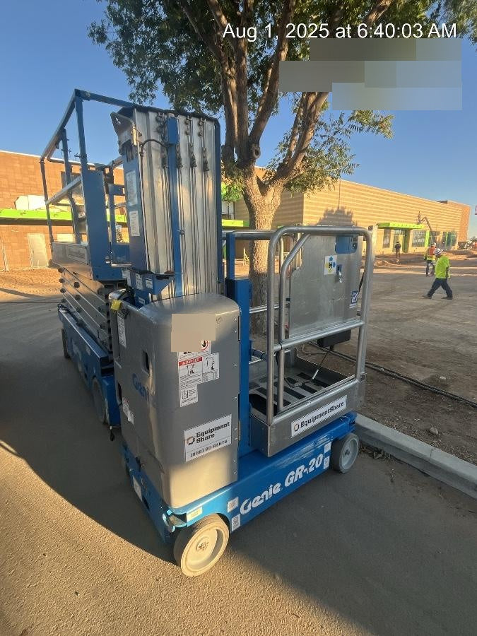 2021 GENIE GR-20