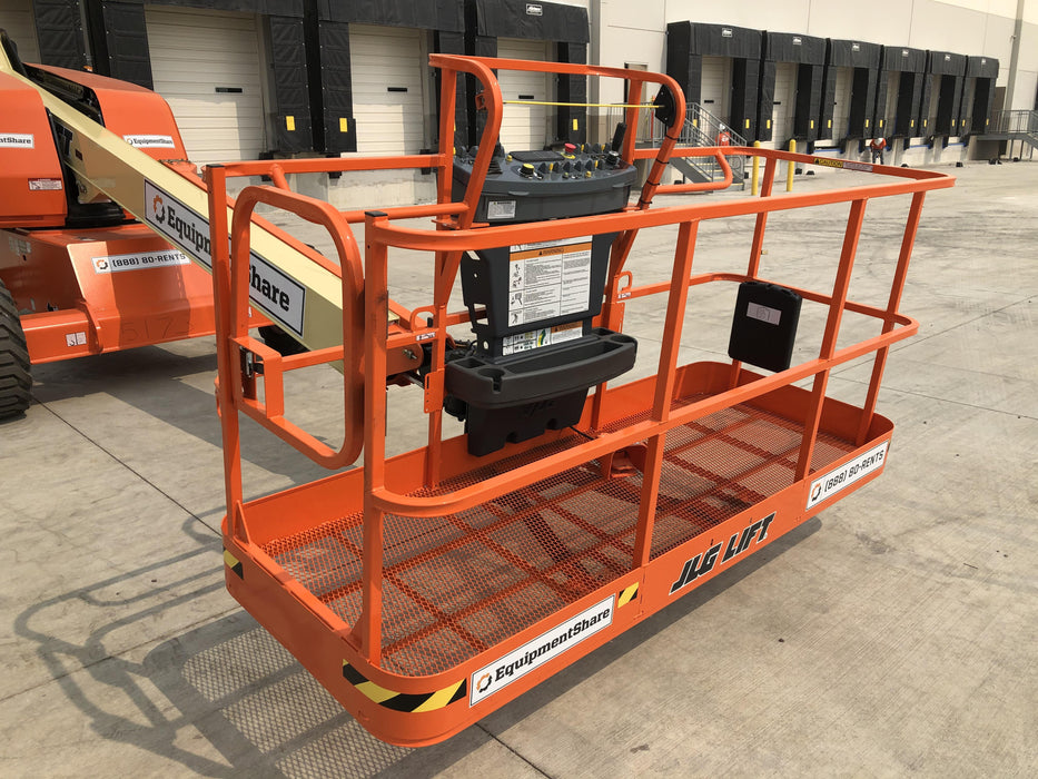 2020 JLG 400S