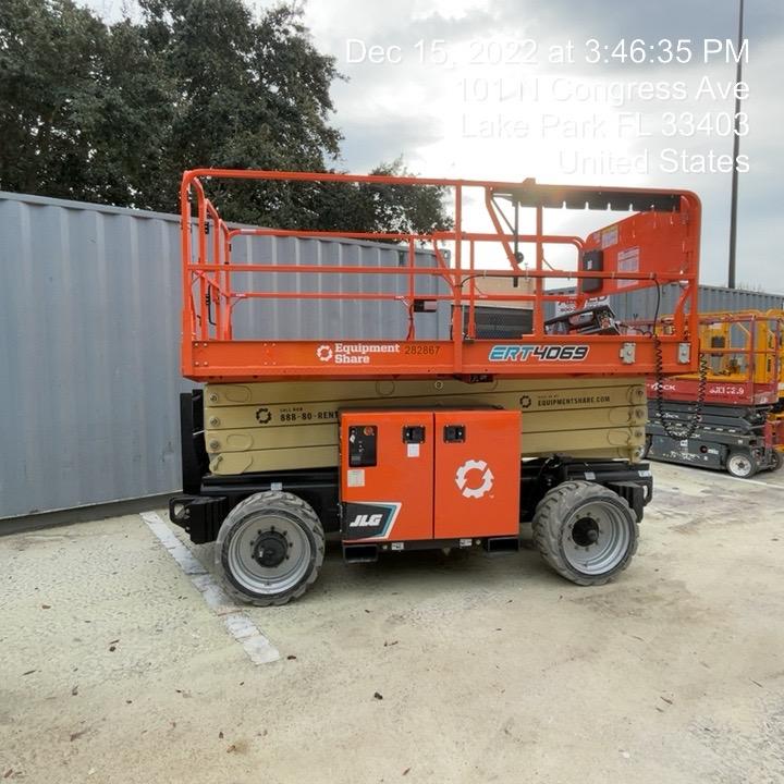 2022 JLG ERT4069