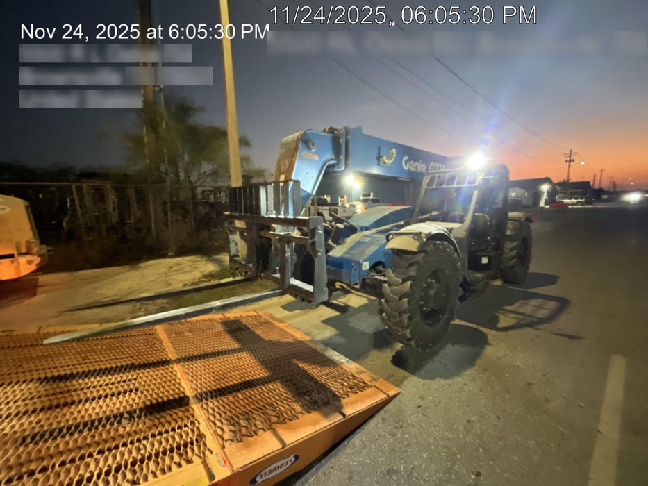 2018 Genie GTH-844 Genie GTH-844 w/Open ROPS, Solid Tires, beacon/work lights, 60" carriage/forks