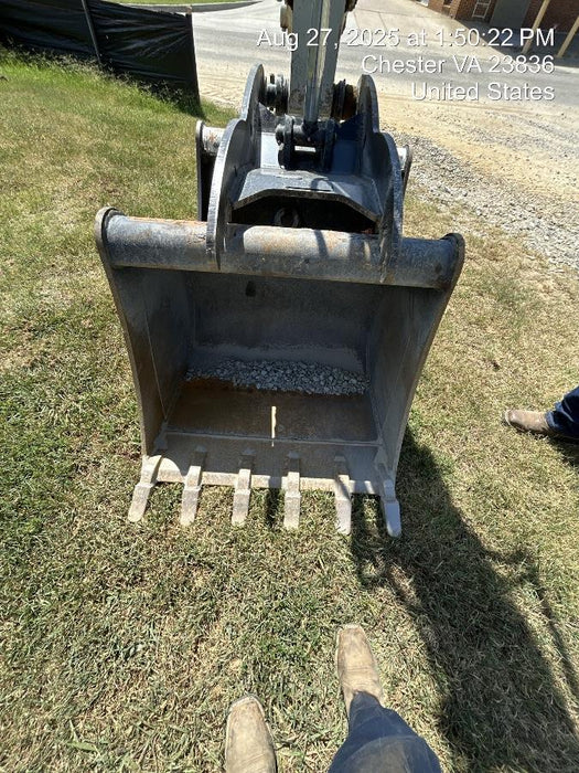 2025 TAKEUCHI 36" Bucket - Takeuchi