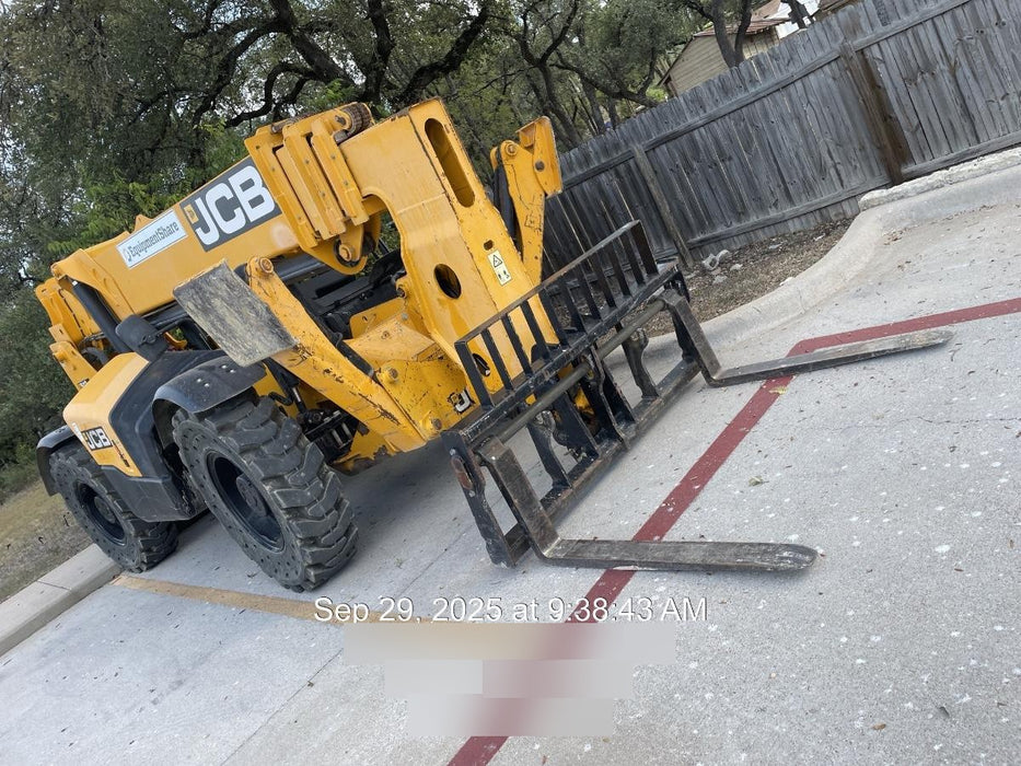 2020 JCB 512-56 Canopy, 74Hp, Solid Tires, Work Lights, Beacon, Aux Hydraulics, Back up Alarm, Lifting Eye, ES Decals