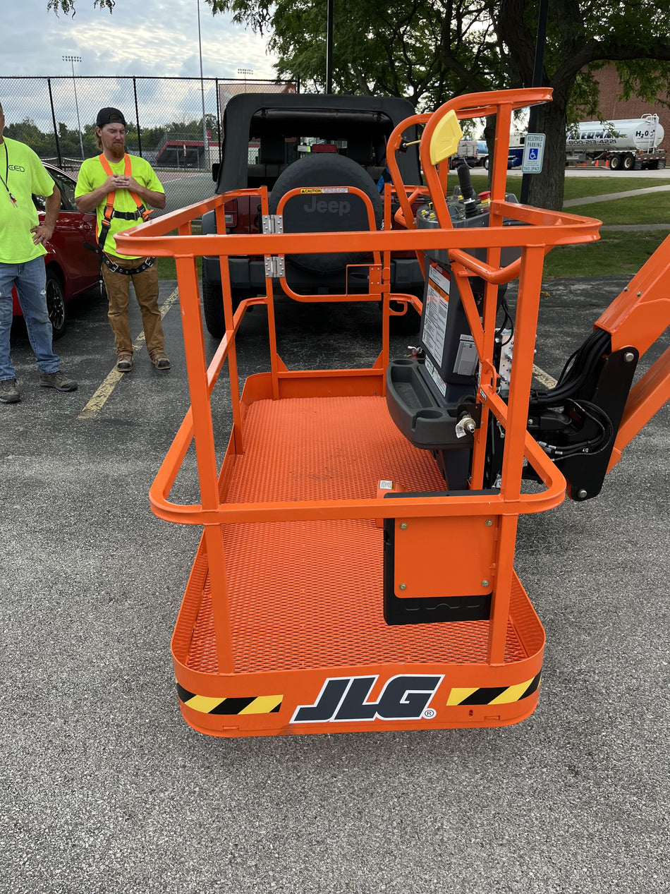 2023 JLG 1200SJP