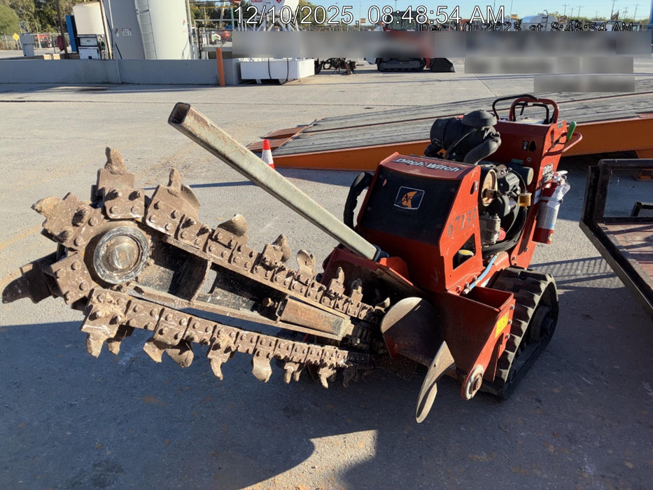 2020 DITCH WITCH C24XA
