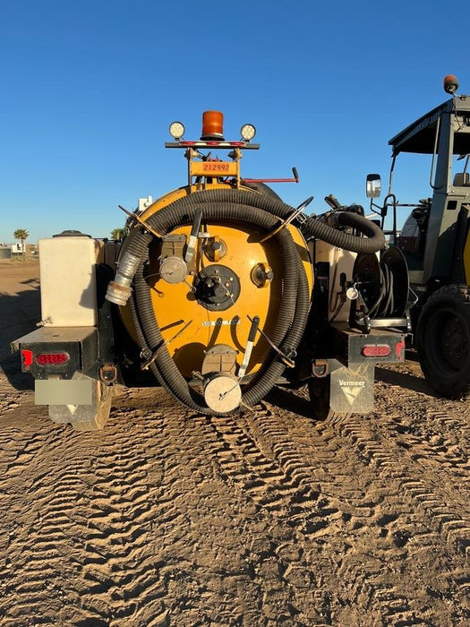 2022 VAC-TRON LP573XDT