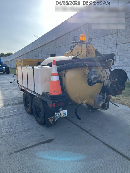 2023 VAC-TRON LP573XDT