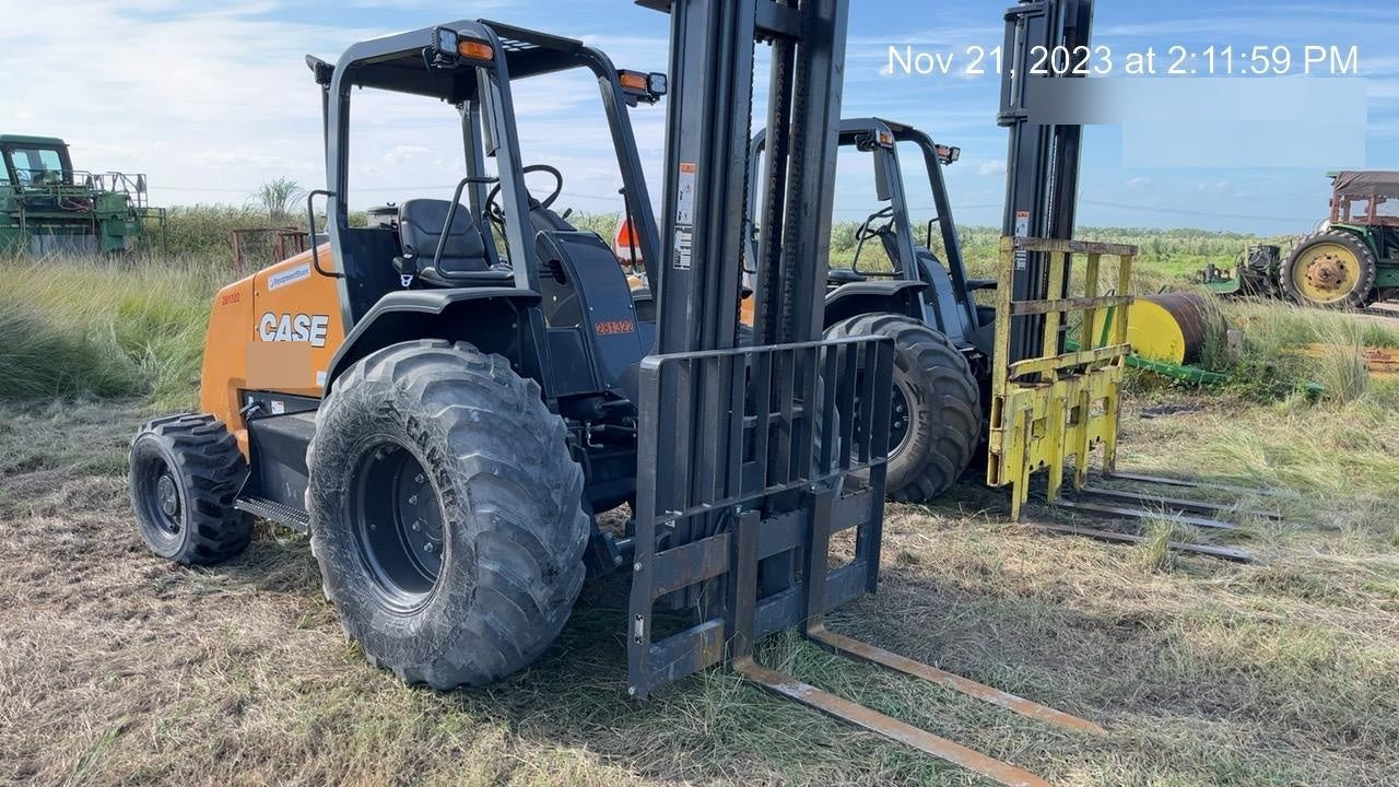2023 CASE 588H