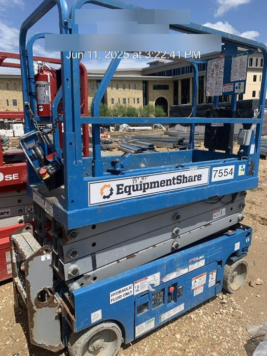 2017 Genie GS-1930 Genie GS-1930 Lift w/Fixed Rail and Chain Entry