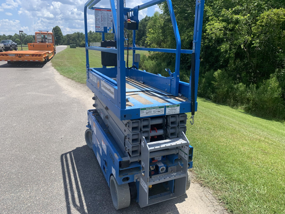 2020 Genie GS-1930 Fixed rails with chain entry gate - Pre A92.20