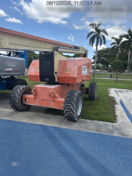 2020 JLG 800AJ