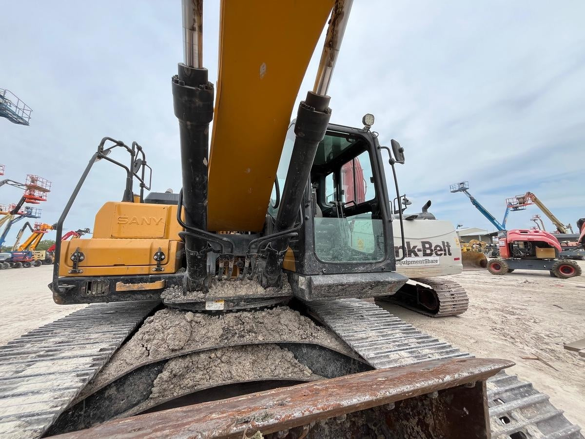 2021 SANY SY265LR
