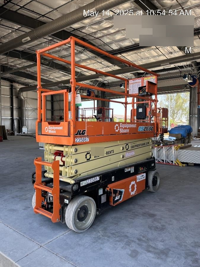 2022 JLG ES2632
